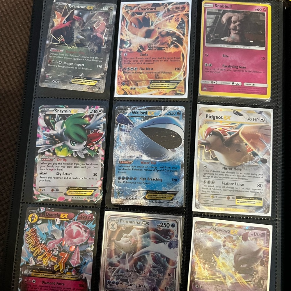 Pokémon Collection - Picture 2 of 11